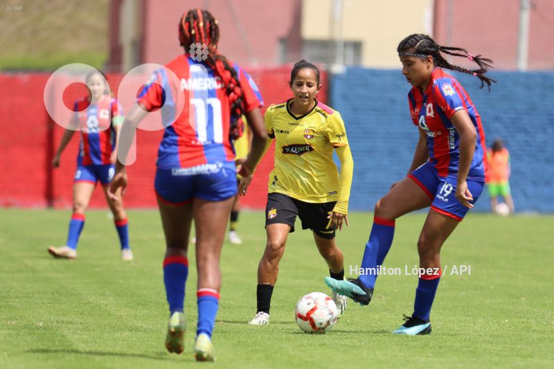 FBL-SUPERLIGA-FEMENINA-ECUABET-QUITO-BARCELONA