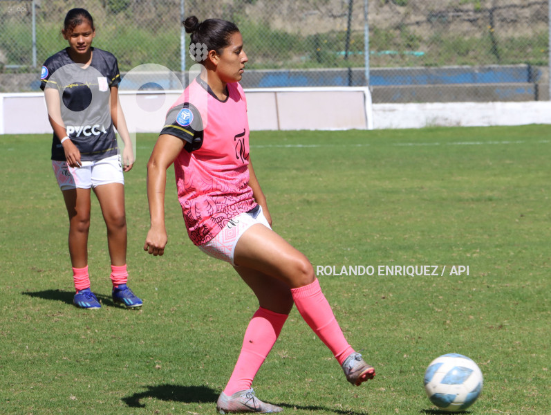 FBL-SUPERLIGA-FEMENINA-NANAS-ESPUCE
