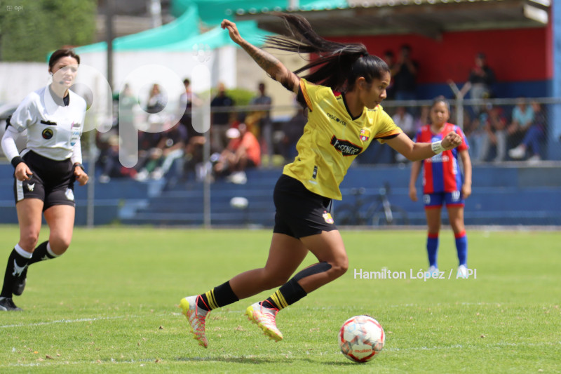 FBL-SUPERLIGA-FEMENINA-ECUABET-QUITO-BARCELONA