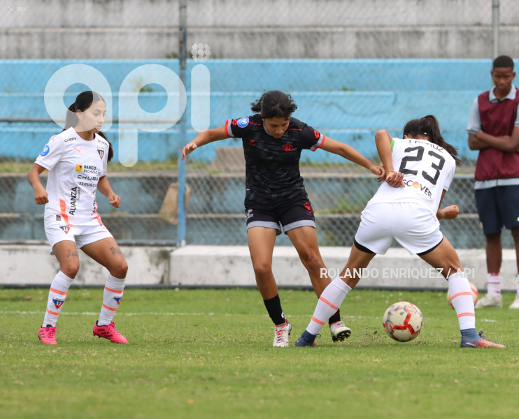 FBL-SUPERLIGA-FEMENINA-NACIONAL-LDU
