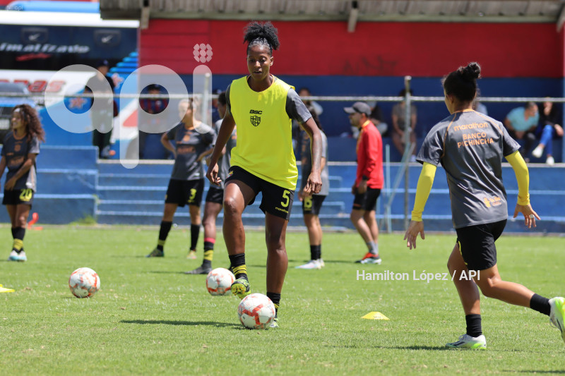 FBL-SUPERLIGA-FEMENINA-ECUABET-QUITO-BARCELONA