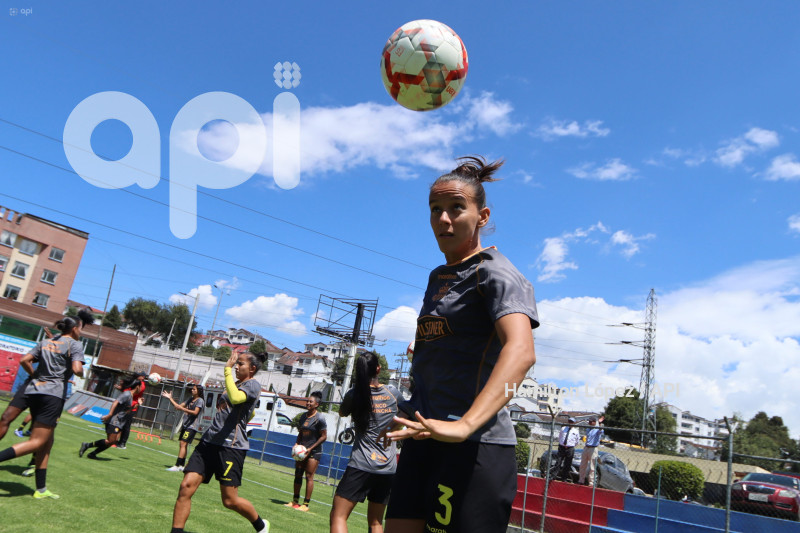 FBL-SUPERLIGA-FEMENINA-ECUABET-QUITO-BARCELONA