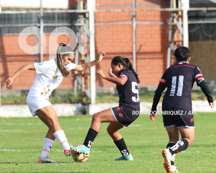 FBL-SUPERLIGA-FEMENINA-NACIONAL-LDU