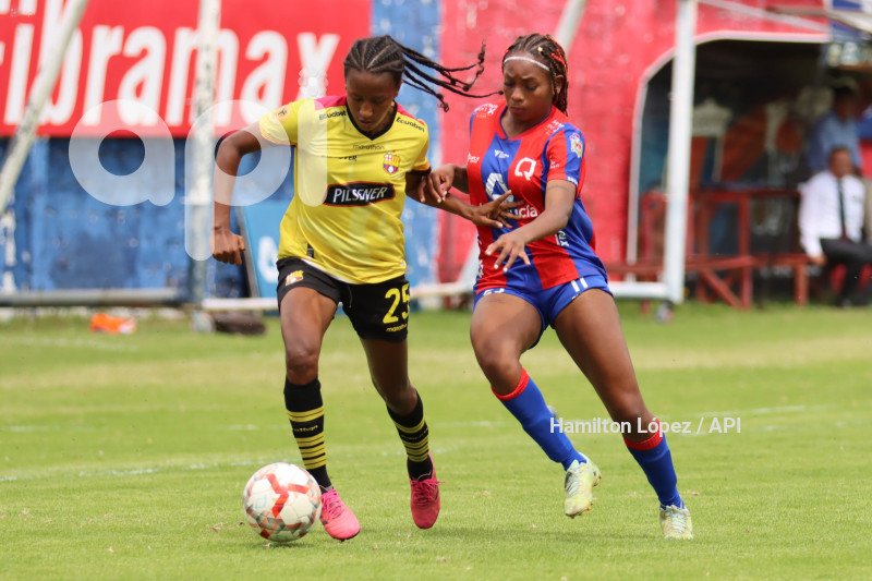 FBL-SUPERLIGA-FEMENINA-ECUABET-QUITO-BARCELONA