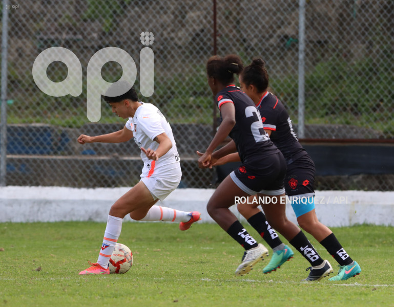 FBL-SUPERLIGA-FEMENINA-NACIONAL-LDU
