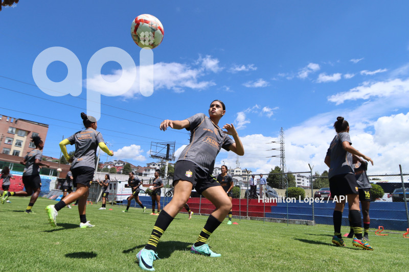 FBL-SUPERLIGA-FEMENINA-ECUABET-QUITO-BARCELONA