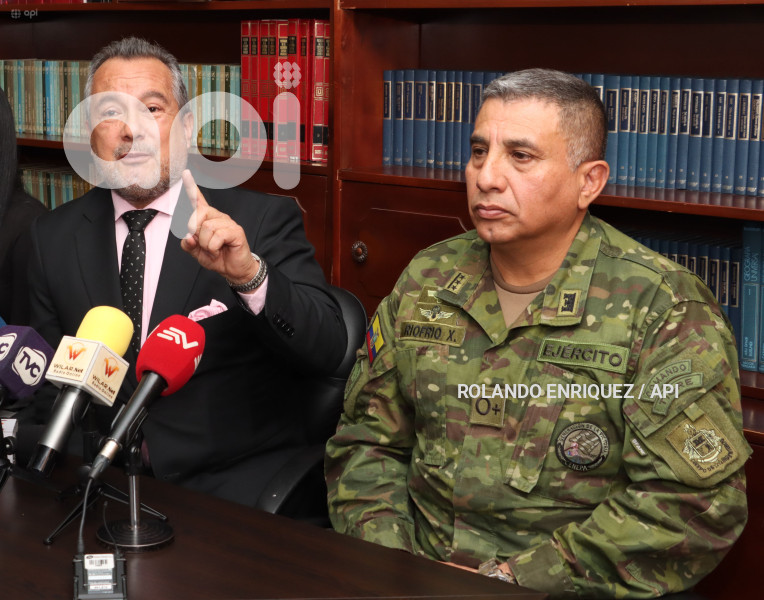 CASO-PURGA-CRNEL-XAVIER-RIOFRIO
