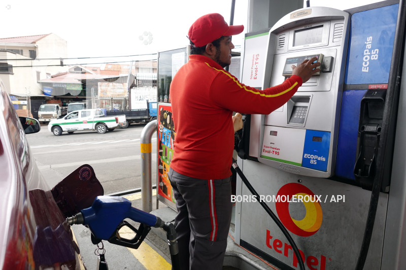CUENCA-SUBSIDIOS GASOLINA-ECOPAIS