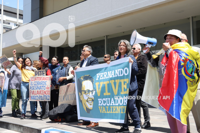 PLANTON-FAMILIARES-VILLAVICENCIO