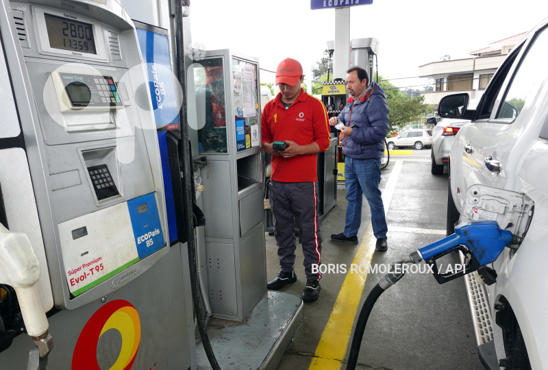 CUENCA-SUBSIDIOS GASOLINA-ECOPAIS