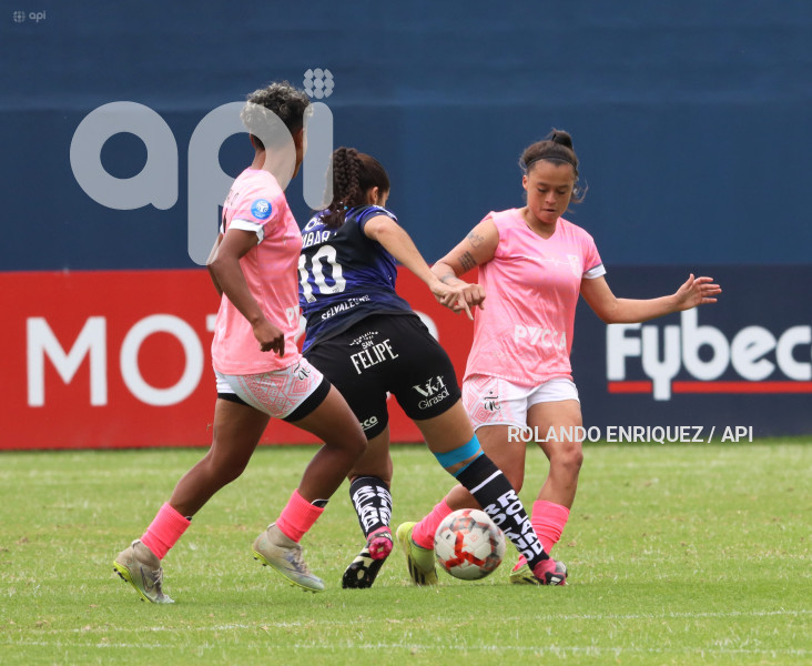 FBL-SUPERLIGA-FEMENINA-DRAGONAS-IDV-NANAS