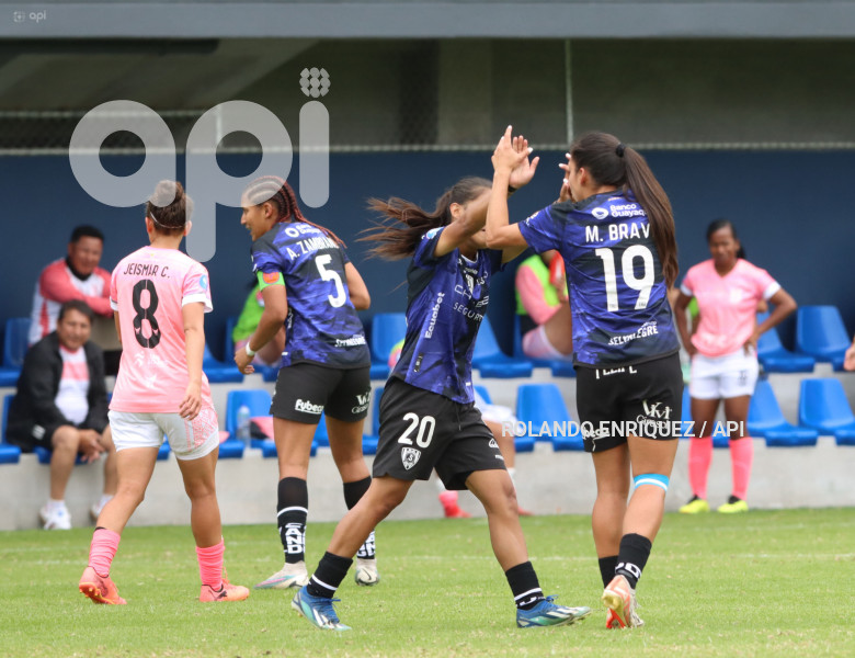 FBL-SUPERLIGA-FEMENINA-DRAGONAS-IDV-NANAS