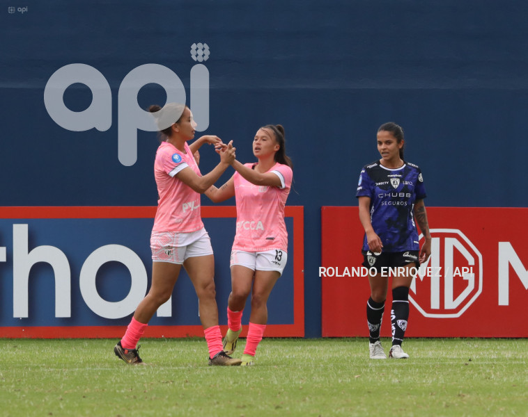 FBL-SUPERLIGA-FEMENINA-DRAGONAS-IDV-NANAS