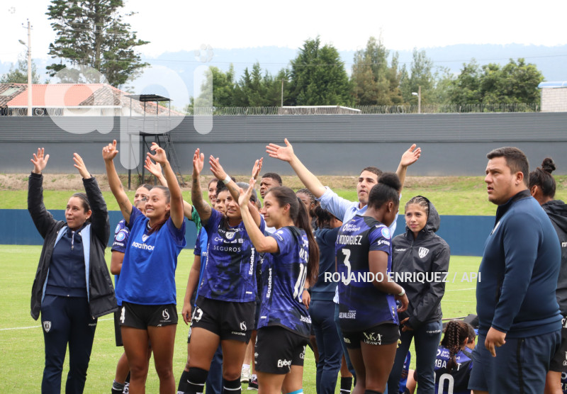 FBL-SUPERLIGA-FEMENINA-DRAGONAS-IDV-NANAS