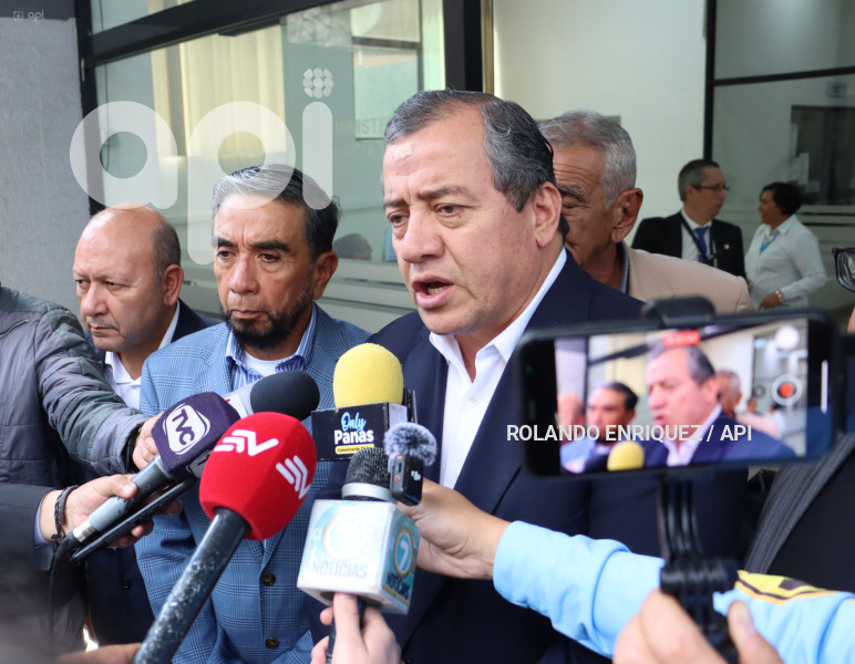 MESAS-DIALOGO-CHOFERES-GOBIERNO