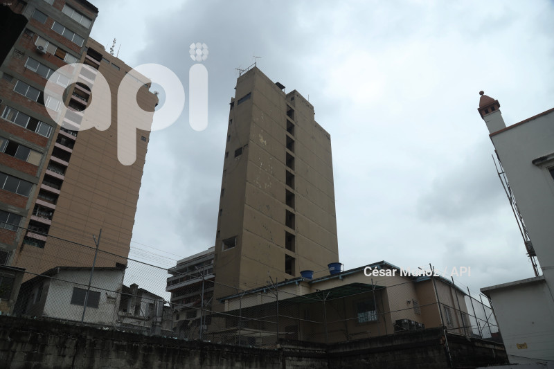 GYE-TRABAJOS EDIFICIO FANTASIA