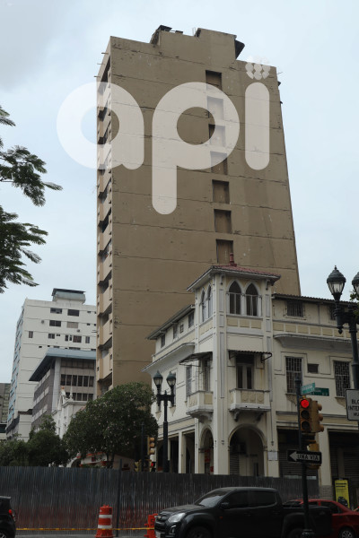 GYE-TRABAJOS EDIFICIO FANTASIA