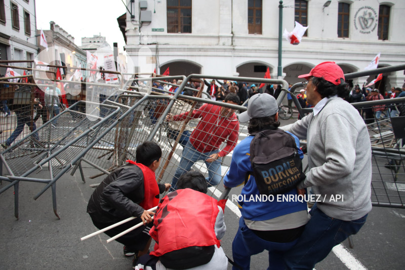 MARCHA-MOVIMIENTOS-SOCIALES