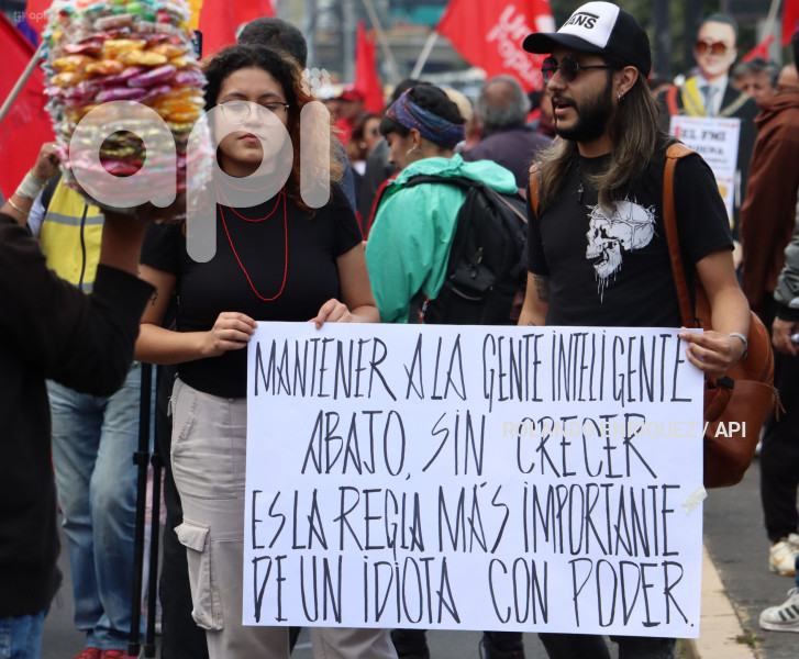 MARCHA-MOVIMIENTOS-SOCIALES