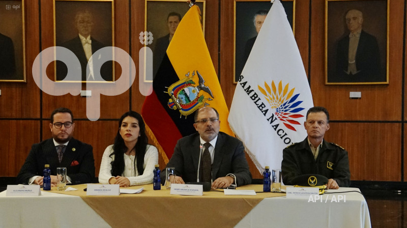 RUEDA-PRENSA-HENRY-KRONFLE