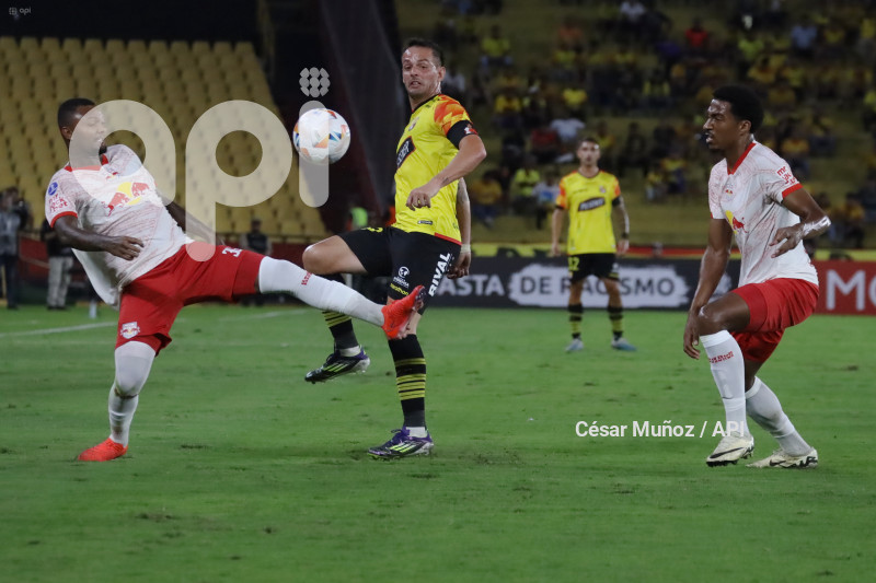 FBL-LIBERTADORES-BARCELONA-BRAGANTINO