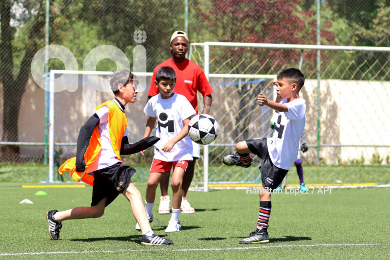 UIO-FUNDACION-NIÑO-MOI
