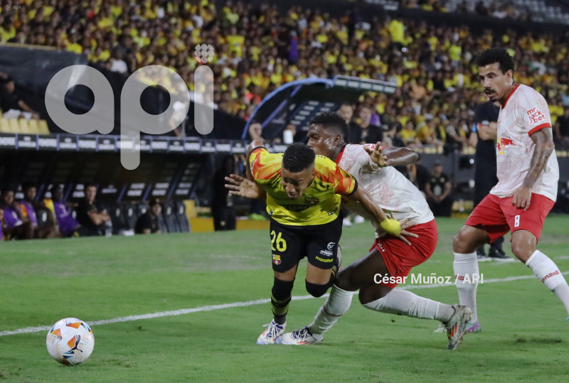 FBL-LIBERTADORES-BARCELONA-BRAGANTINO