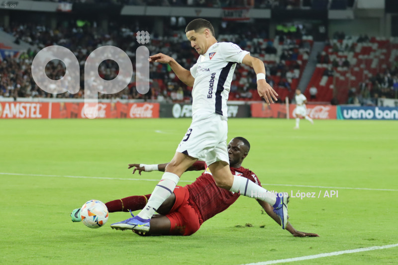 FBL-SUDAMERICANA-LDU-ALWAYS-READY