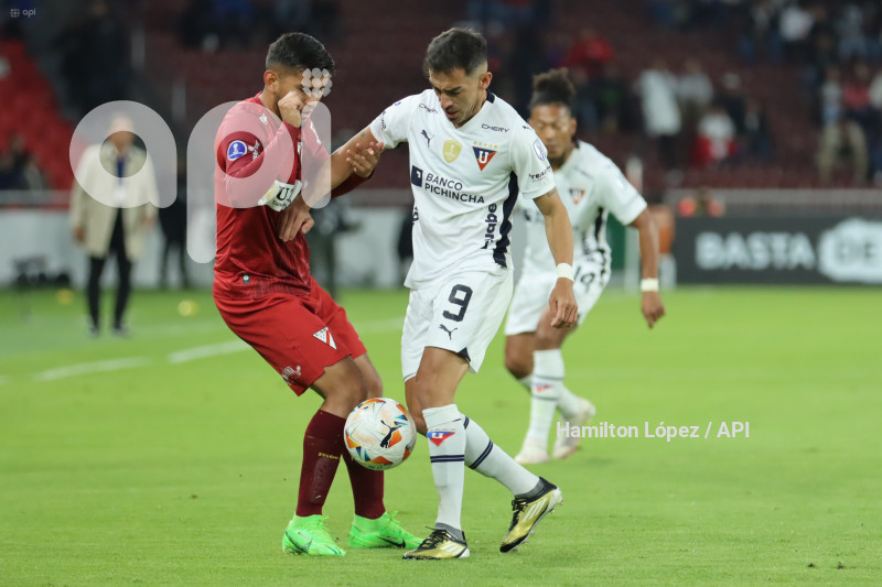 FBL-SUDAMERICANA-LDU-ALWAYS-READY