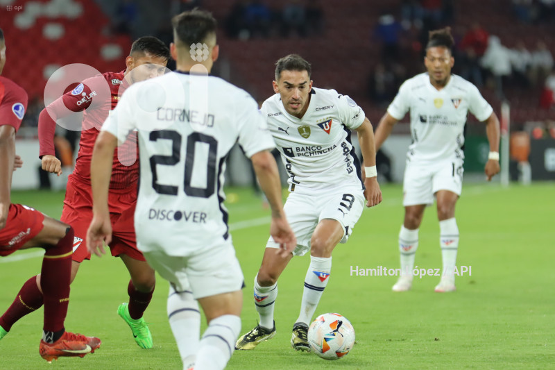 FBL-SUDAMERICANA-LDU-ALWAYS-READY