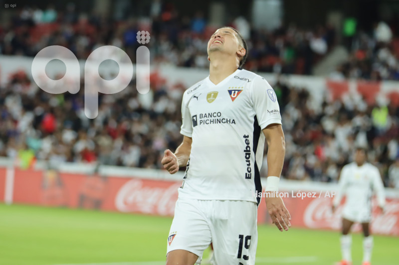 FBL-SUDAMERICANA-LDU-ALWAYS-READY
