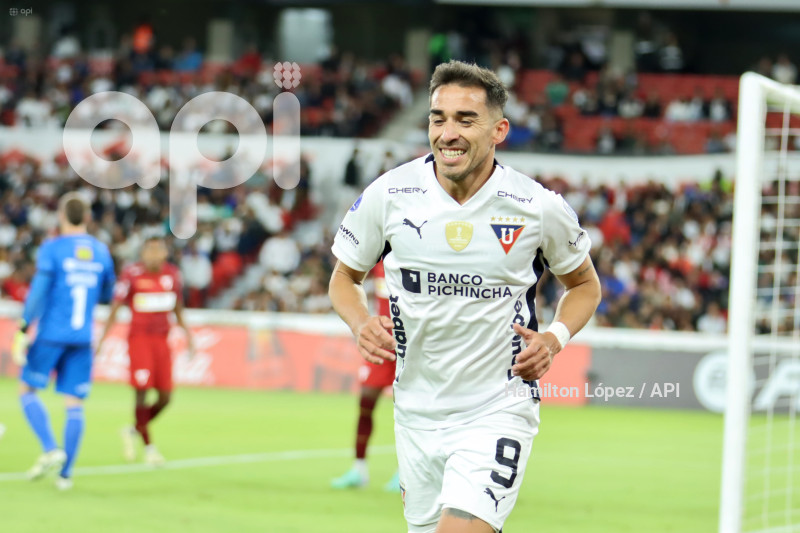 FBL-SUDAMERICANA-LDU-ALWAYS-READY