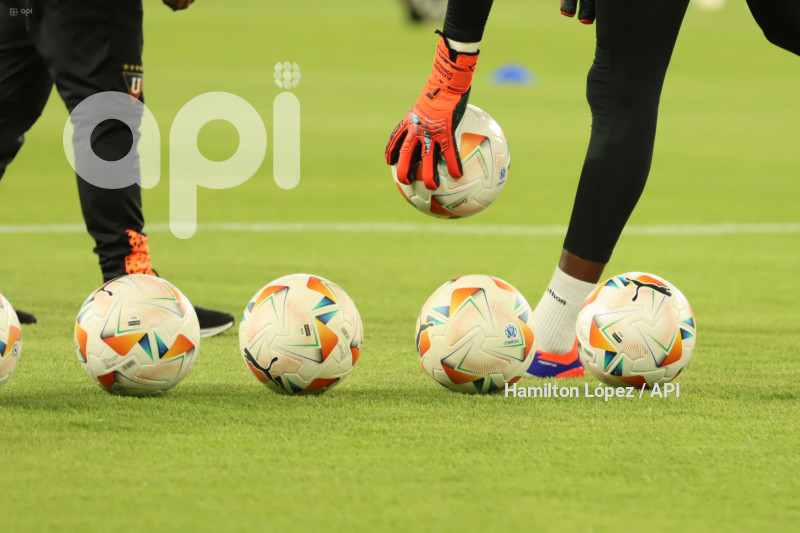 FBL-SUDAMERICANA-LDU-ALWAYS-READY