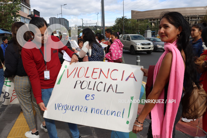 PLANTON-APOYO-VICTIMAS-LEVANTAMIENTO-INDIGENA