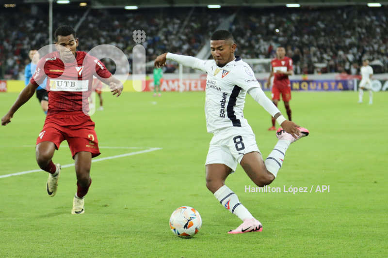 FBL-SUDAMERICANA-LDU-ALWAYS-READY