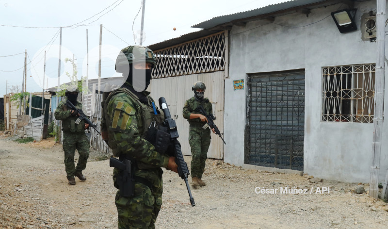 GYE-MILITARIZACION LA DELIA
