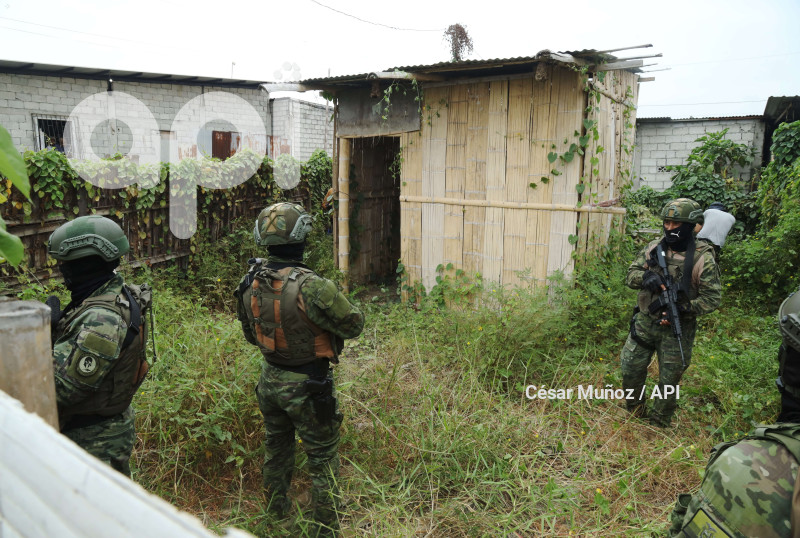 GYE-MILITARIZACION LA DELIA