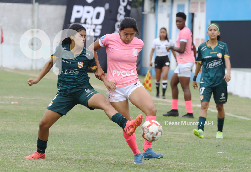 FBL-SUPERLIGA-TOREROS-NANAS