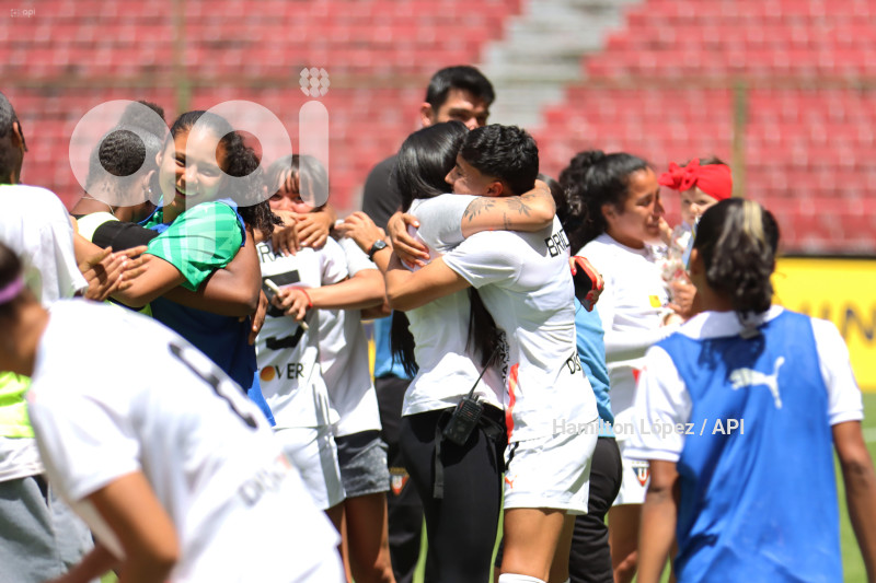 FBL-SUPERLIGA-FEMENINA-ECUABET-LDU-CUENCA