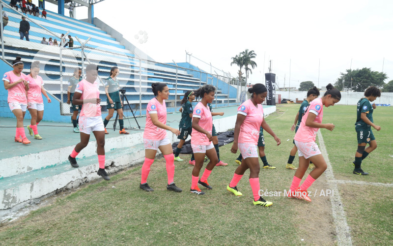FBL-SUPERLIGA-TOREROS-NANAS