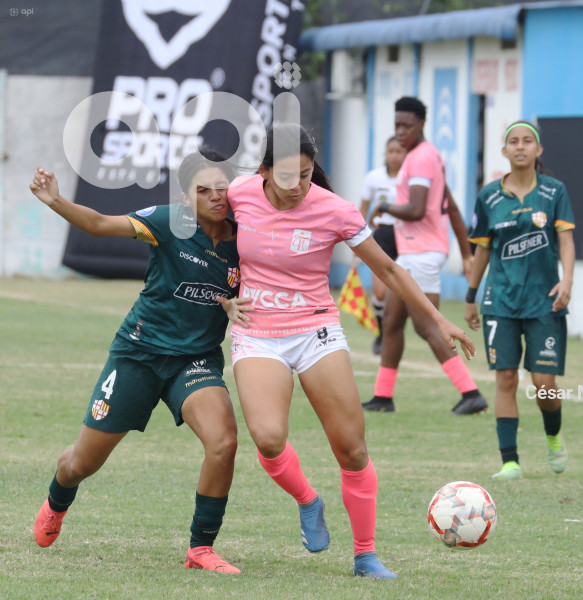 FBL-SUPERLIGA-TOREROS-NANAS