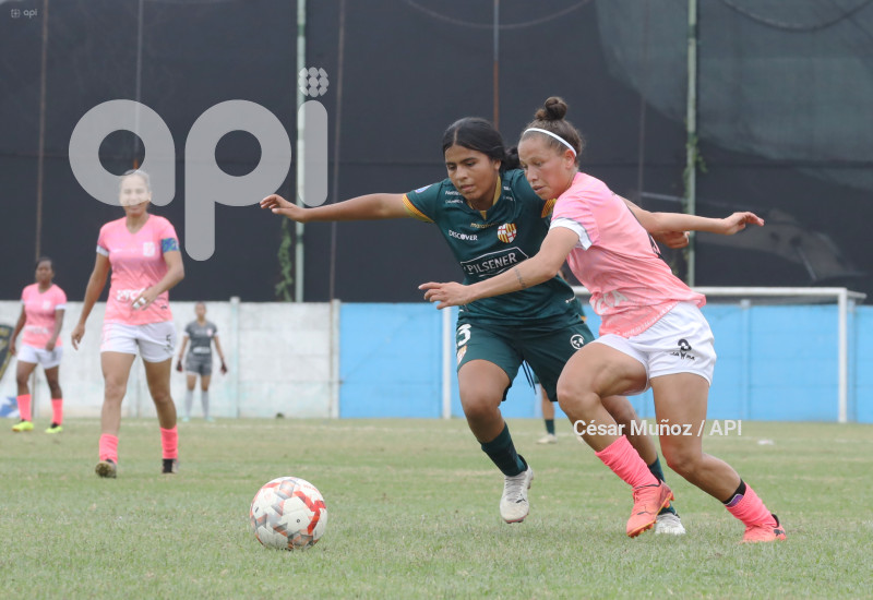 FBL-SUPERLIGA-TOREROS-NANAS
