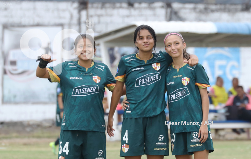 FBL-SUPERLIGA-TOREROS-NANAS