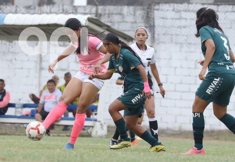 FBL-SUPERLIGA-TOREROS-NANAS