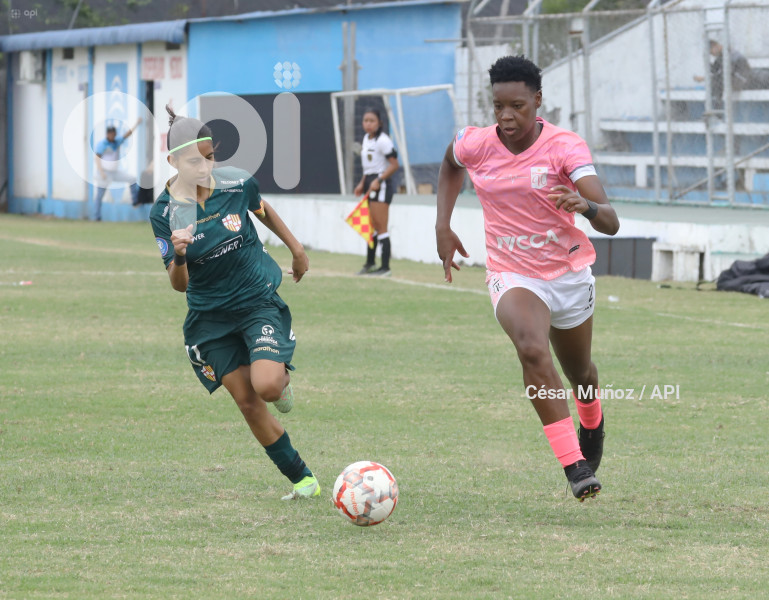 FBL-SUPERLIGA-TOREROS-NANAS