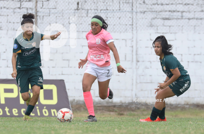 FBL-SUPERLIGA-TOREROS-NANAS