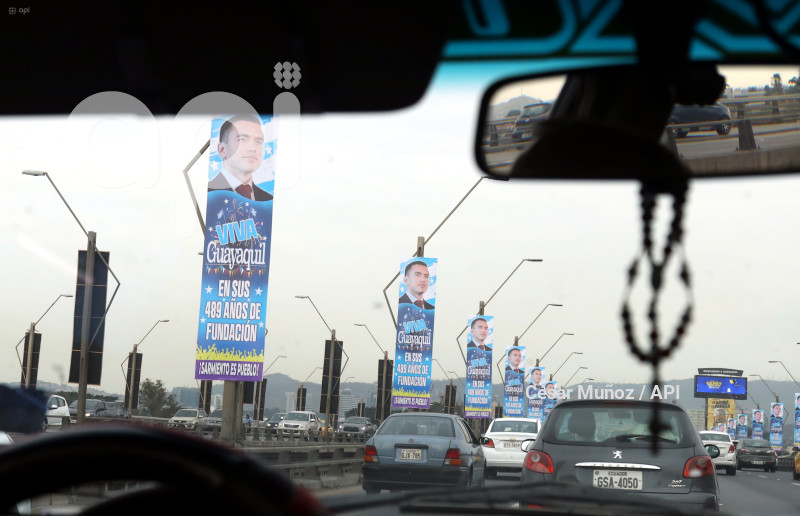 GYE-AFICHE PRESIDNETE PUENTE