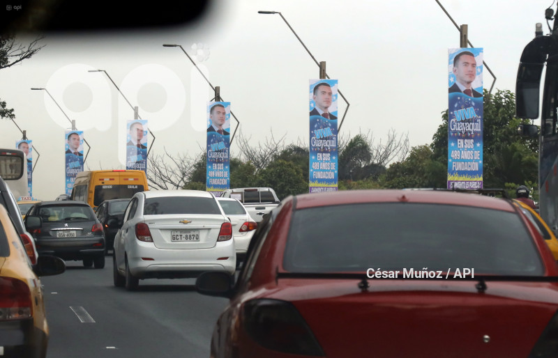 GYE-AFICHE PRESIDNETE PUENTE
