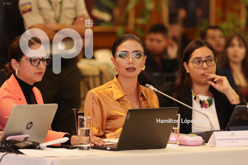 UIO-GABRIELA-SOMMERFELD-JUICIO-POLÍTICO