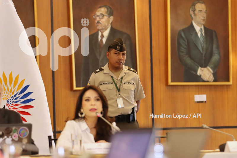 UIO-GABRIELA-SOMMERFELD-JUICIO-POLÍTICO